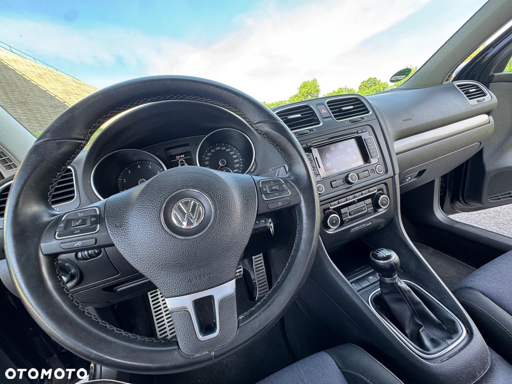 Volkswagen Golf - 23