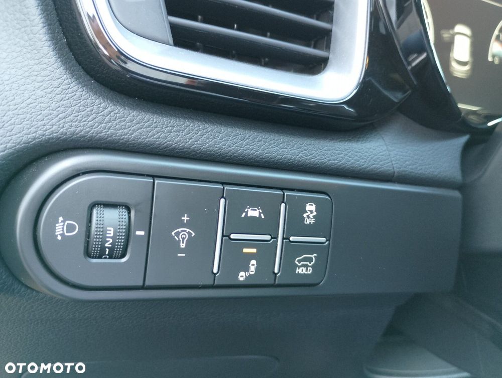 Kia XCeed - 23