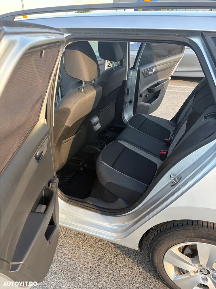 Skoda Fabia 1.0 TSI Ambition - 11