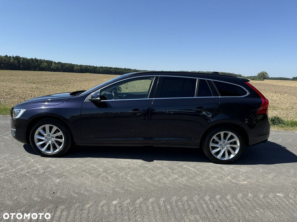 Volvo V60 T3 Geartronic Momentum - 10