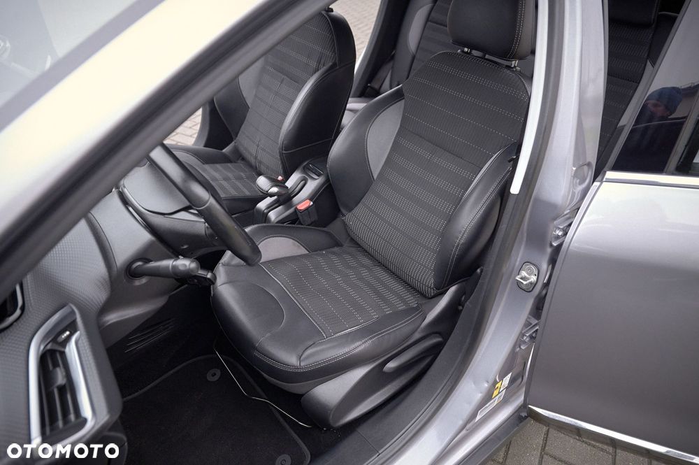 Peugeot 2008 PureTech 110 Stop&Start Allure - 26