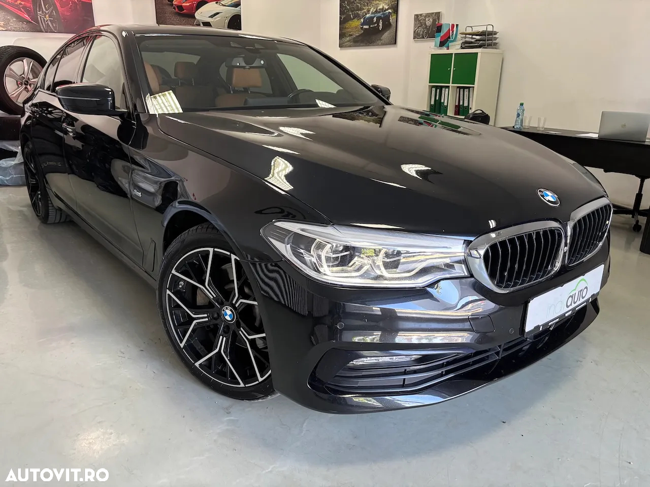 BMW Seria 5 530d xDrive Aut. Sport Line - 2