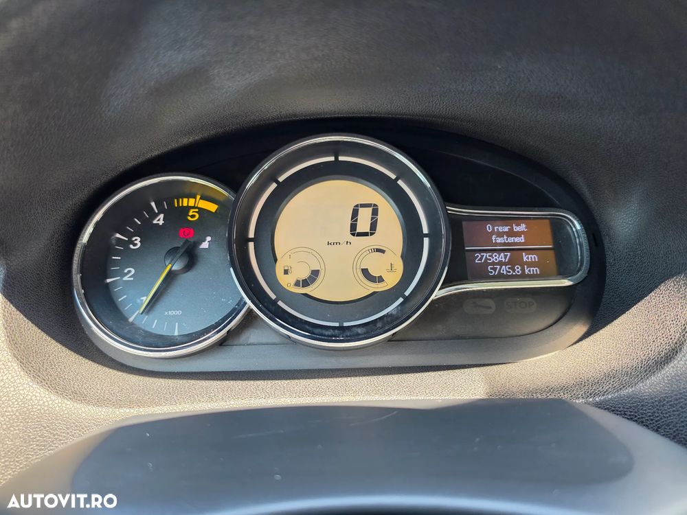 Renault Megane 1.9 dCi Privilege - 9