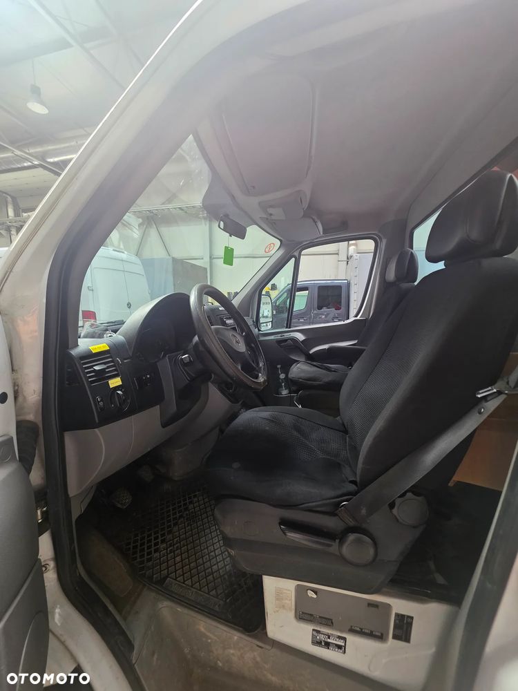 Mercedes-Benz Sprinter - 6