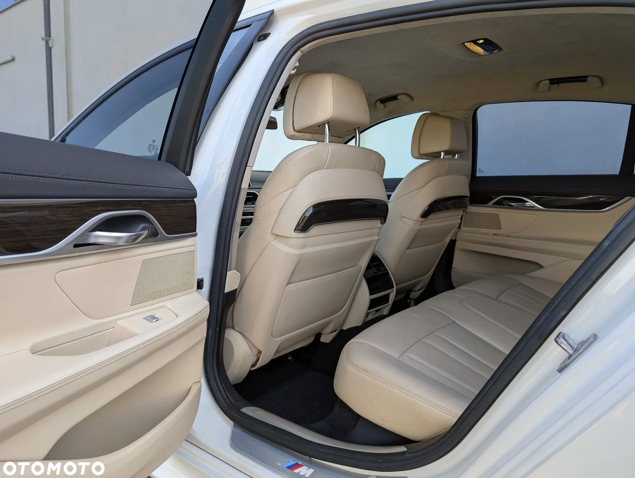 BMW Seria 7 730d xDrive - 23