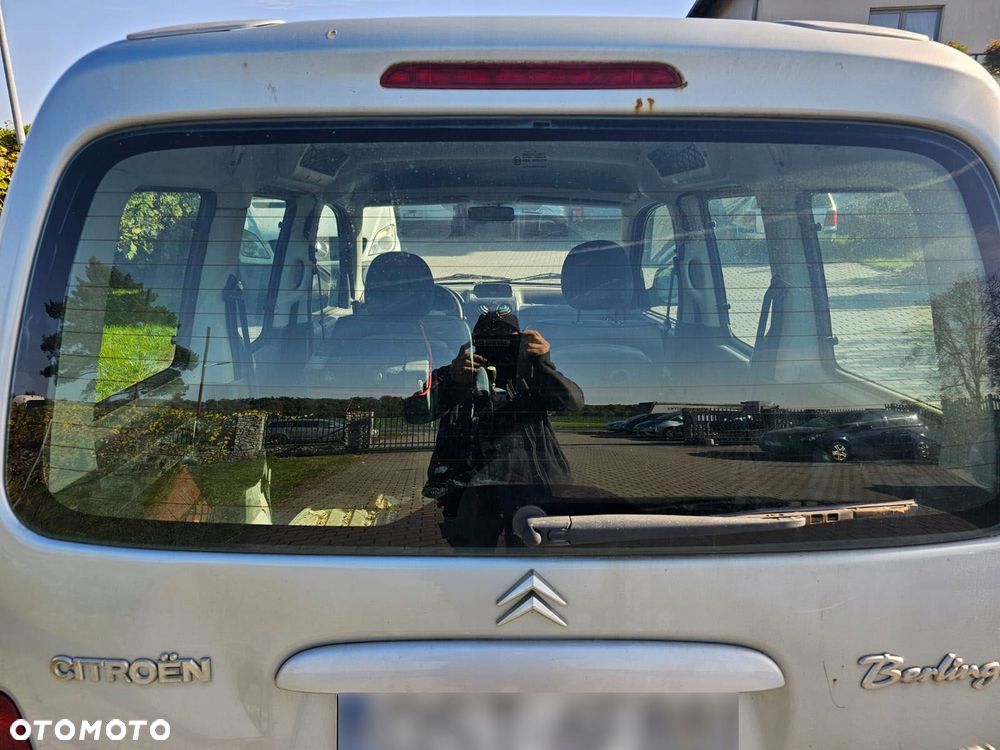 szyba tylna citroen berlingo i lift - 1
