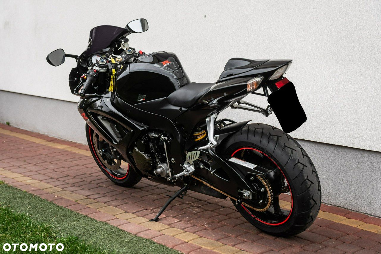 Suzuki GSX-R - 4