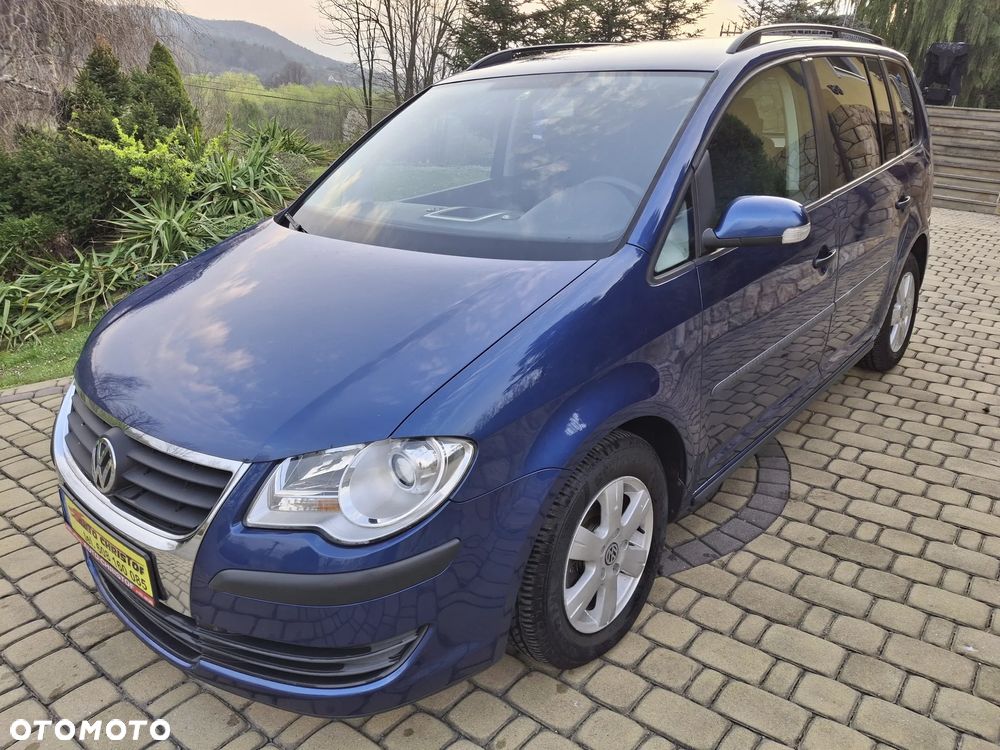 Volkswagen Touran 1.6 Basis - 1