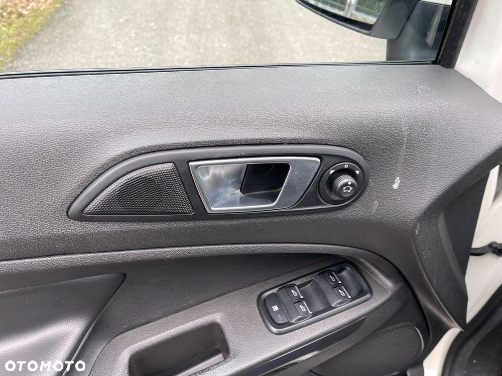 Ford EcoSport 1.0 EcoBoost COOL&CONNECT - 14