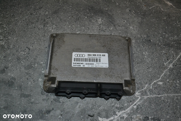 AUDI A3 8L 1,6 SR KOMPUTER STEROWNIK SILNIKA 06A906019AM 5WP4380
