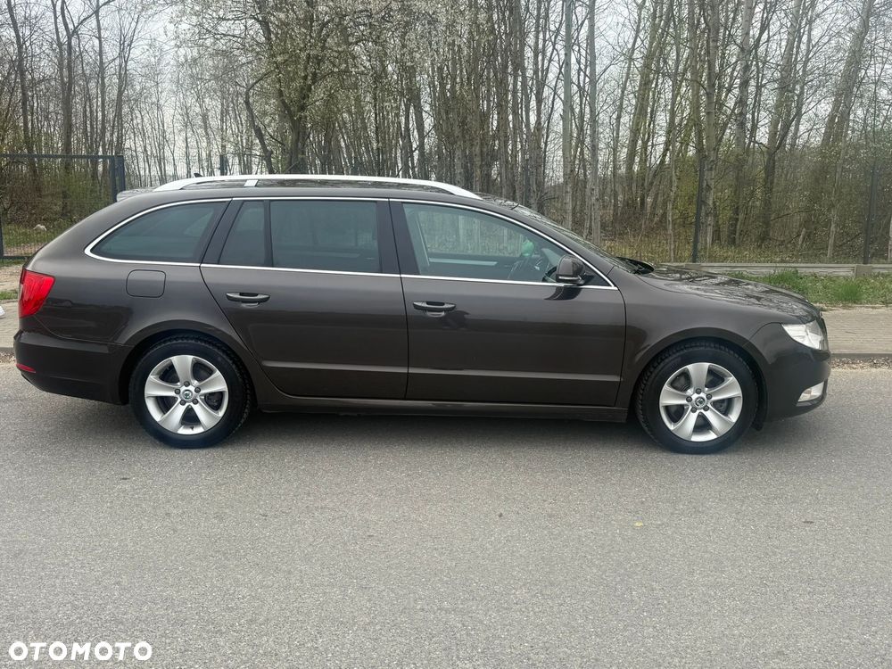 Skoda Superb 1.6 TDI GreenLine - 22
