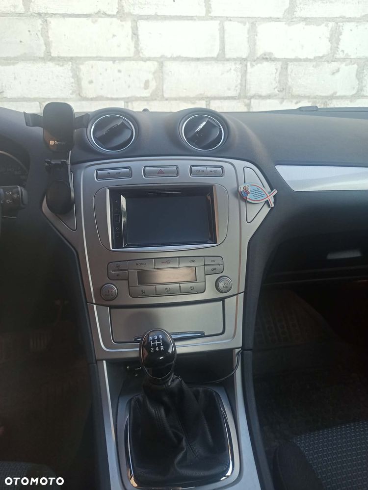 Ford Mondeo 2.0 Trend - 5