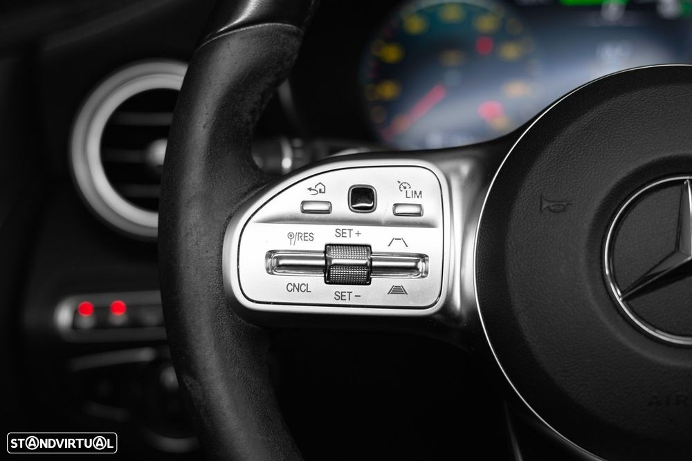 Mercedes-Benz C 300 de AMG Line - 38