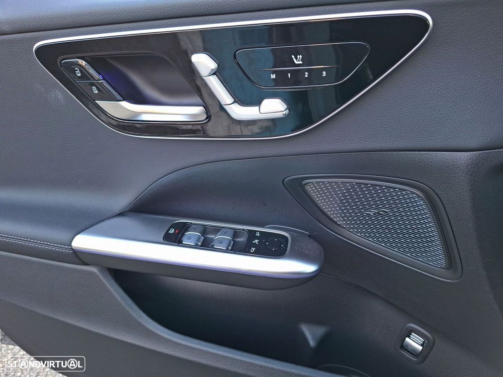 Mercedes-Benz C 300 de Avantgarde - 19