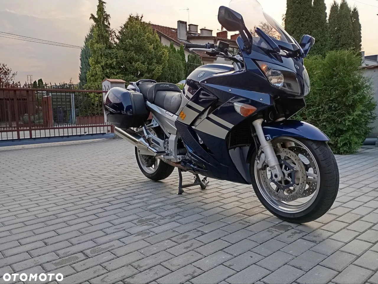 Yamaha FJR - 2