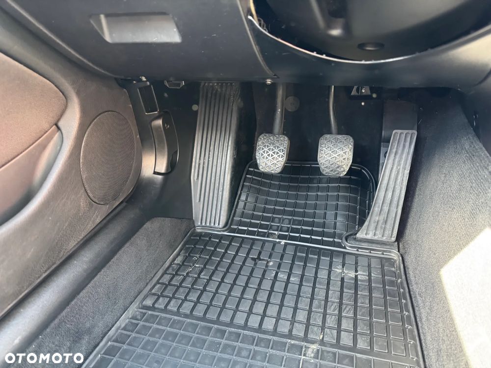 BMW Seria 3 316i - 14