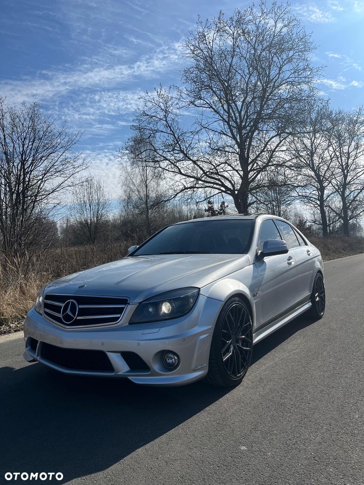 Mercedes-Benz Klasa C 63 AMG 7G-TRONIC - 3