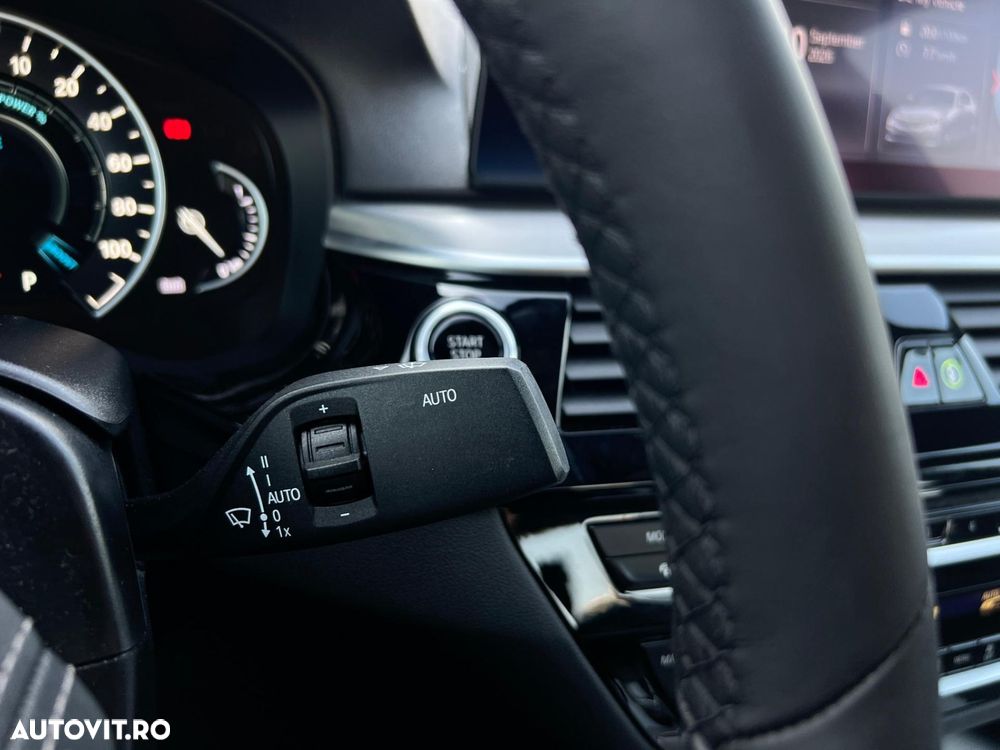 BMW Seria 5 530e AT PHEV - 29
