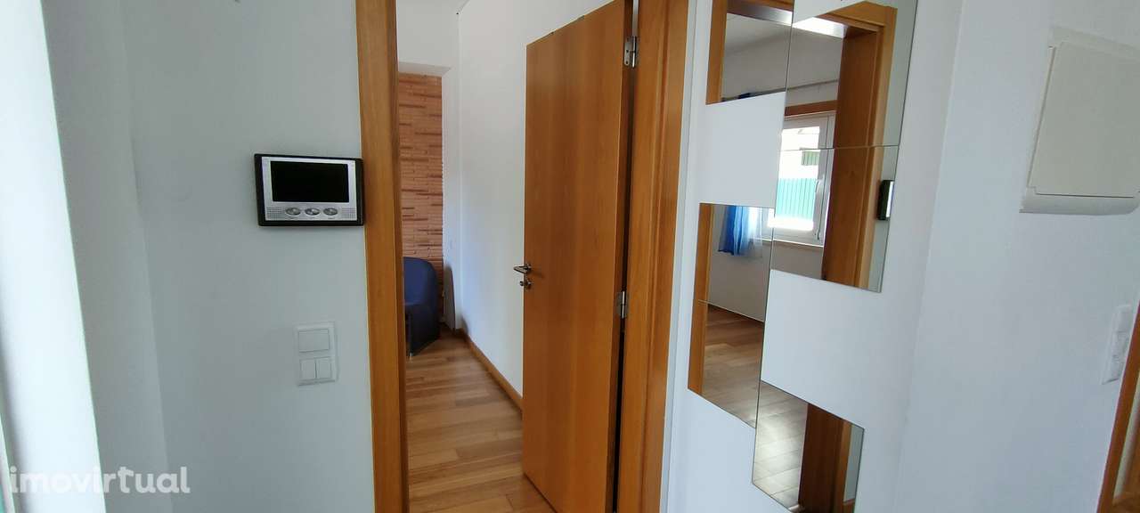 Moradia T4 isolada com piscina e garagem em Sintra - Grande imagem: 3/33