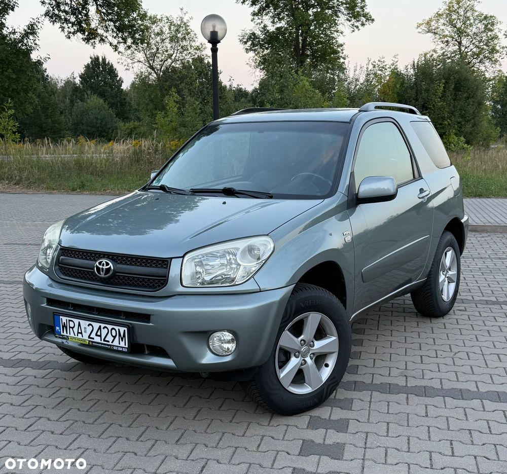 Toyota RAV4 - 1