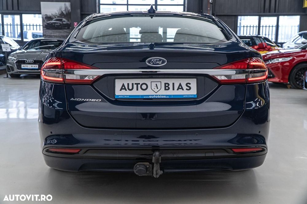 Ford Mondeo 2.0 HEV Titanium - 26