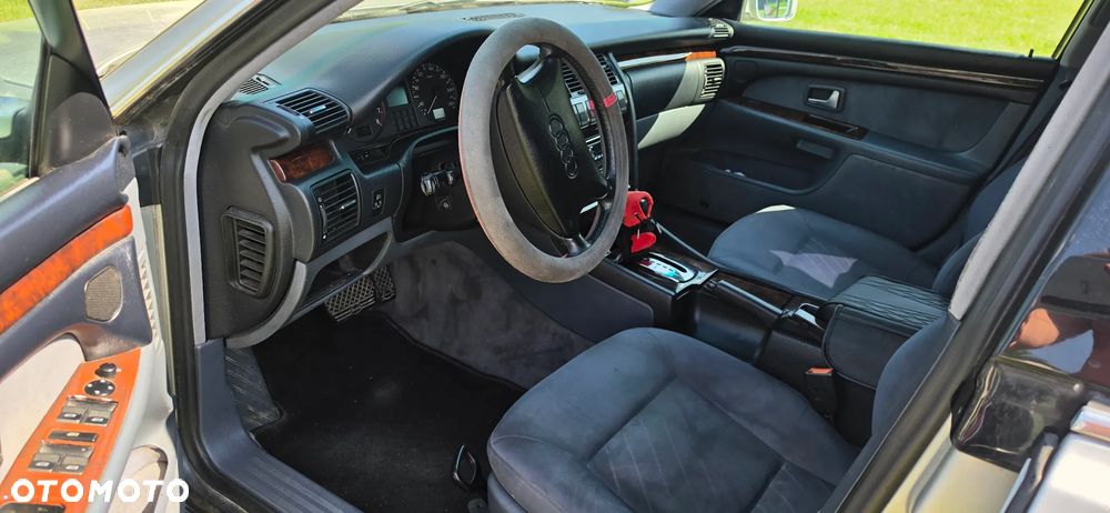 Audi A8 2.8 Tiptronic - 2