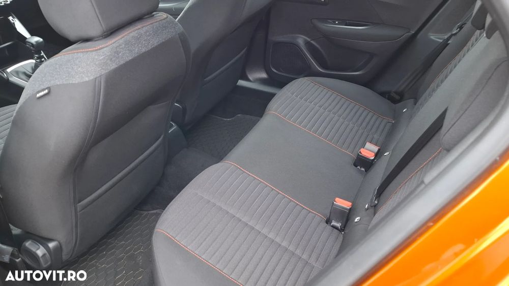 Peugeot 2008 1.2 L PureTech STT Active - 29