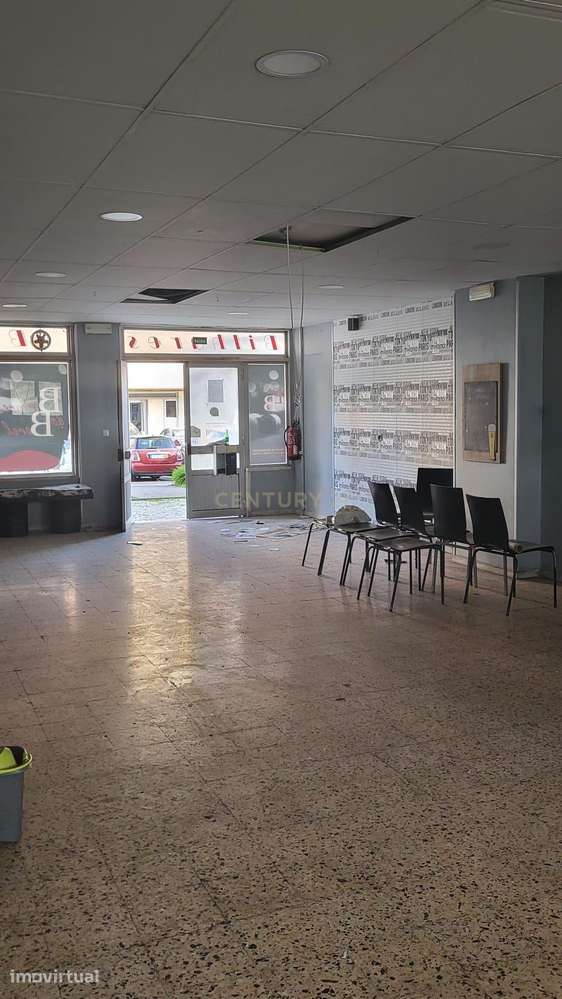Loja à venda em Venteira, Amadora - 87.75m² por 150.000€ - Grande imagem: 4/10