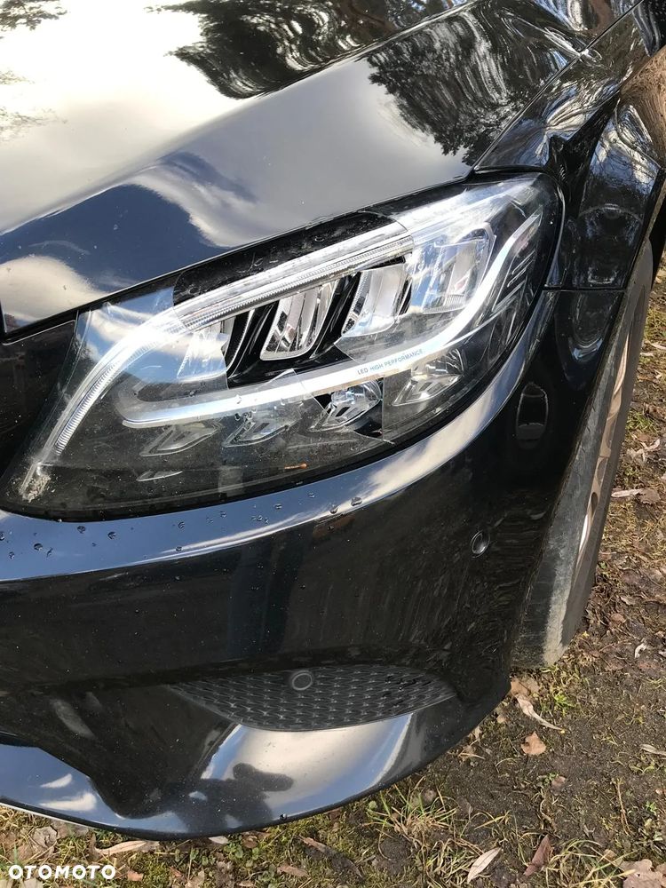 Mercedes-Benz Klasa C 180 d 9G-TRONIC - 23