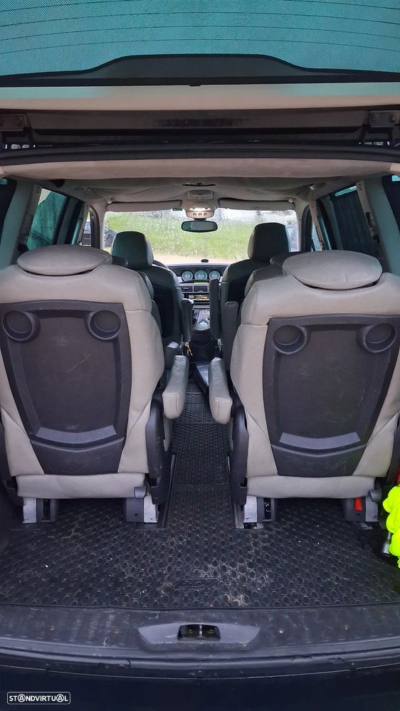 Peugeot 807 2.2 HDi Pullman - 10