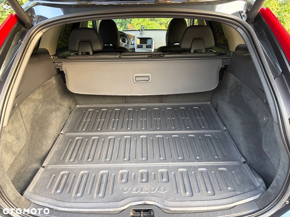 Volvo XC 60 D4 Geartronic Summum - 11