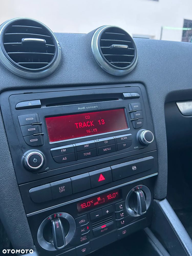 Audi A3 3-drzwiowe 1.4 TFSI Attraction - 12