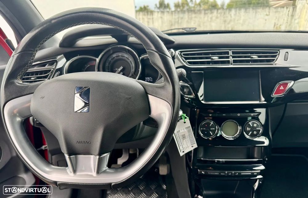 DS DS3 BlueHDi 100 SoChic - 18