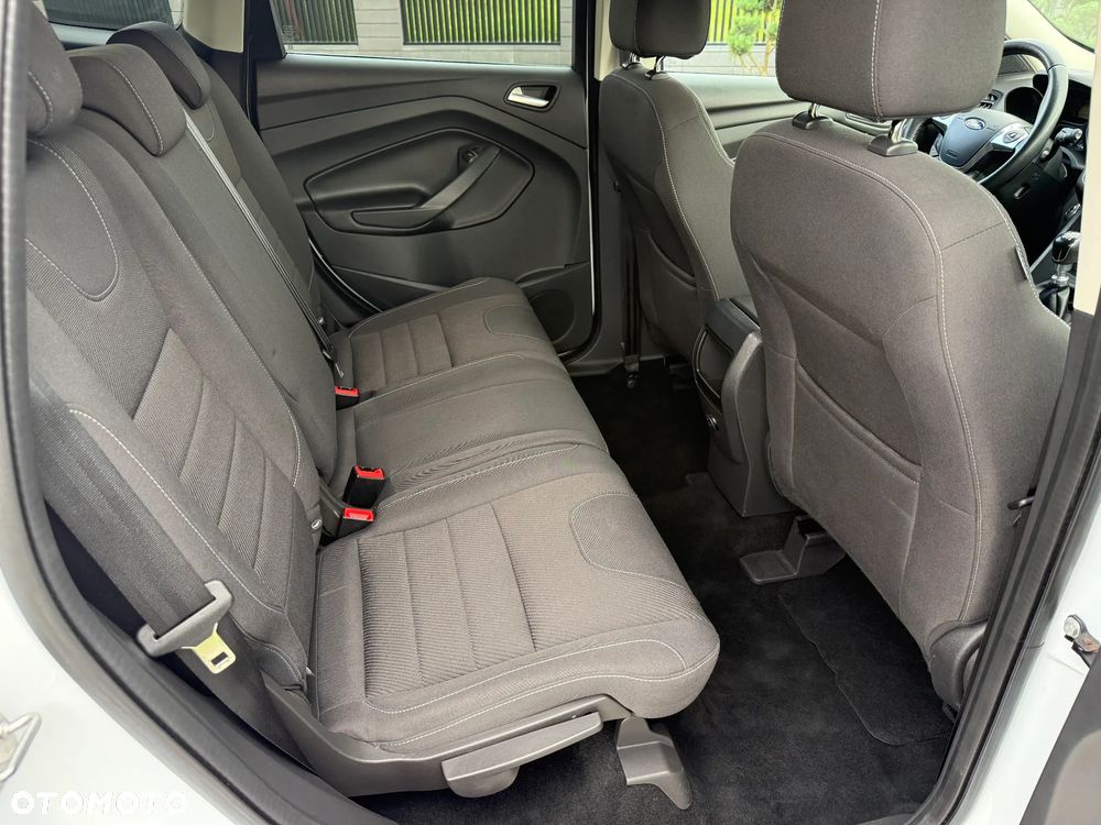 Ford Kuga 1.6 EcoBoost 2x4 Individual - 32