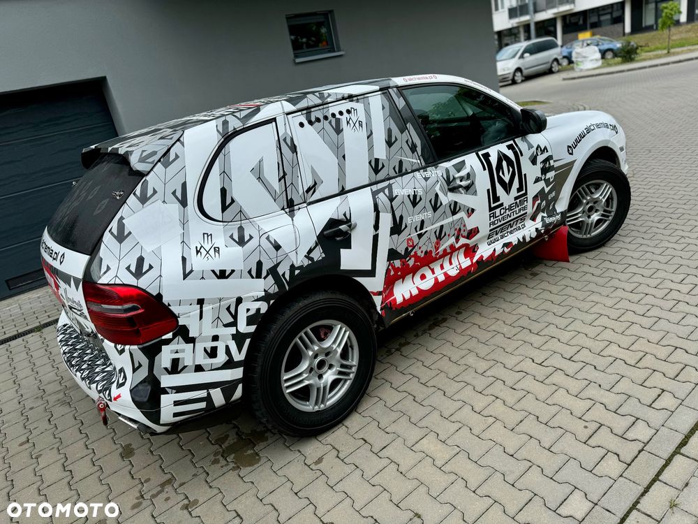 Porsche Cayenne - 35