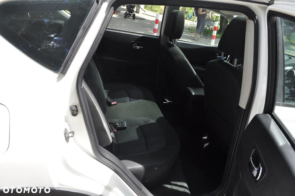 Nissan Qashqai 1.6 visia - 10