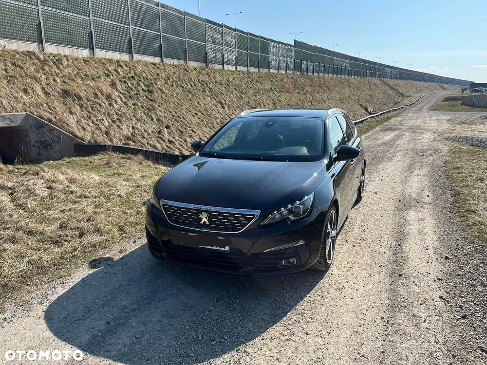 Peugeot 308 - 1