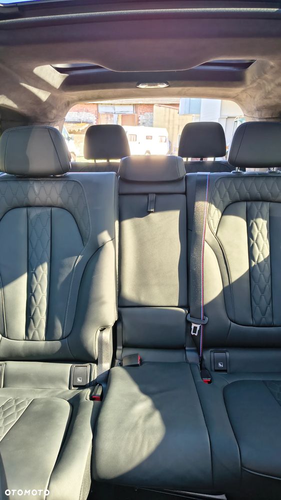 BMW X7 xDrive40d - 11