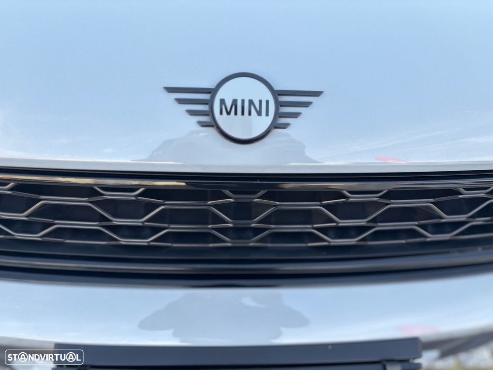 MINI Countryman Cooper SE Premium Untamed Edition Auto - 11