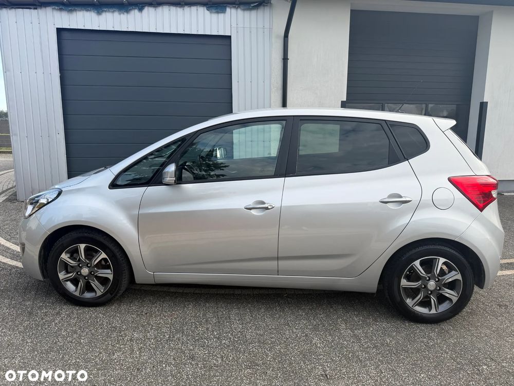 Hyundai Ix20 2017 photo 2