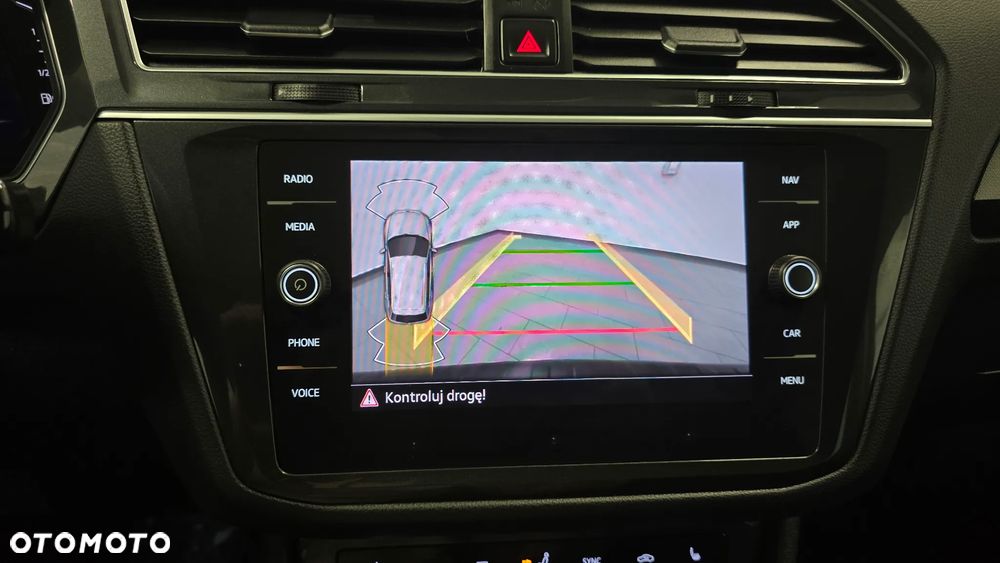 Volkswagen Tiguan 2.0 TSI 4Mot Elegance DSG - 33