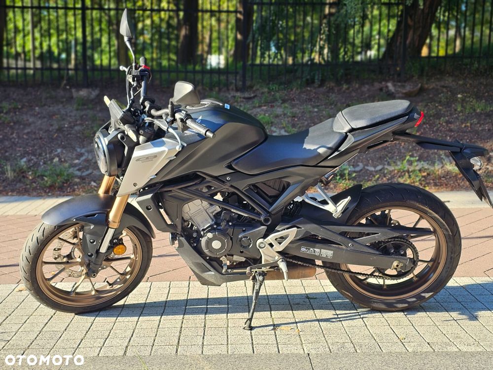 Honda CBF - 2