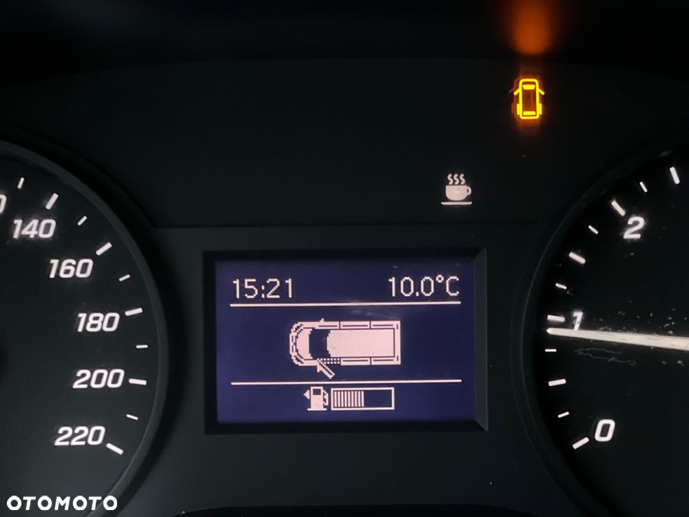 Mercedes-Benz VITO - 23