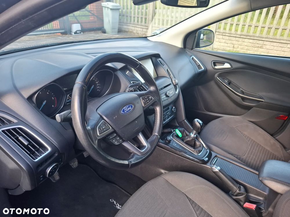 Ford Focus 1.5 EcoBlue Start-Stopp-System TITANIUM - 15