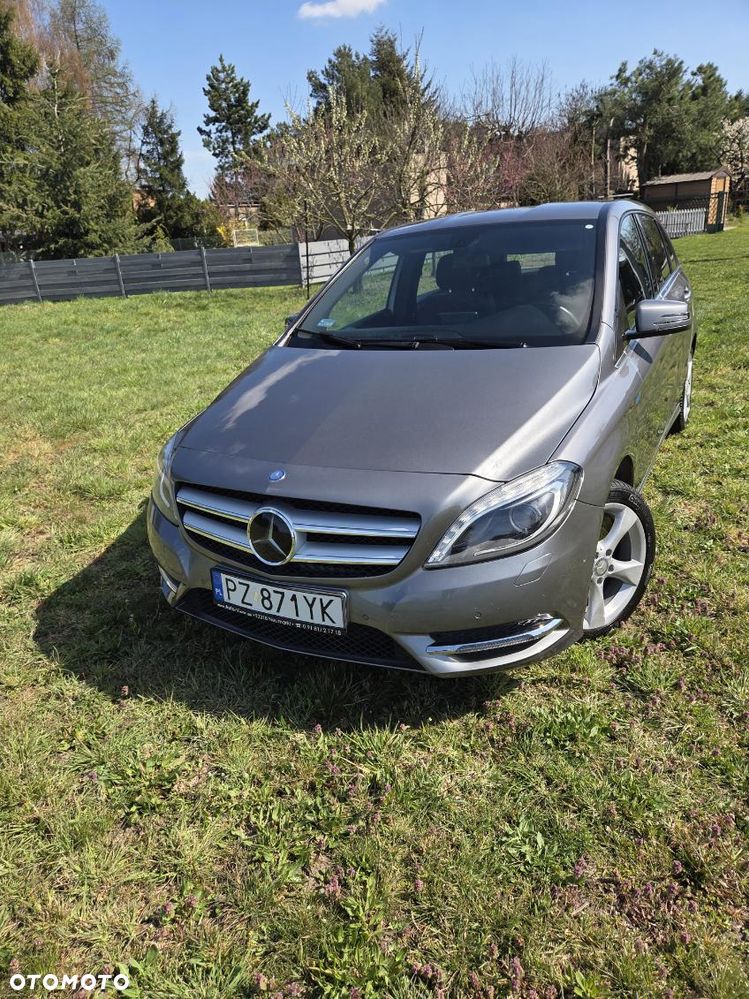 Mercedes-Benz Klasa B 200 CDI - 16