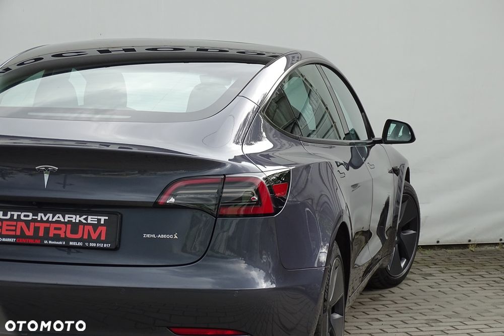 Tesla Model 3 - 18