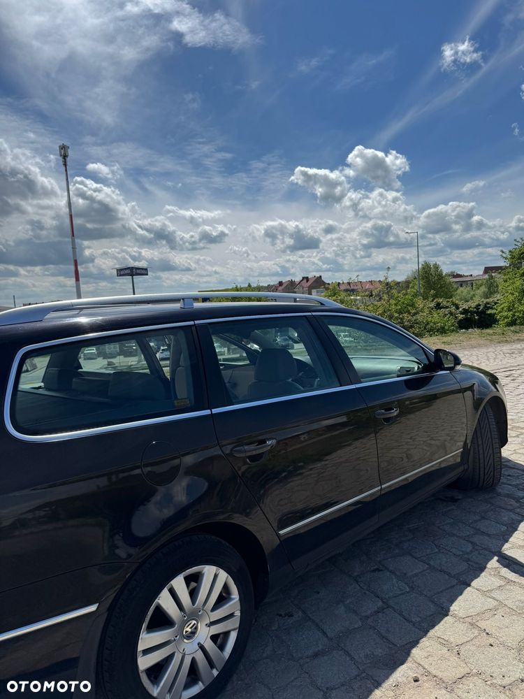 Volkswagen Passat 2.0 TDI Trendline - 12