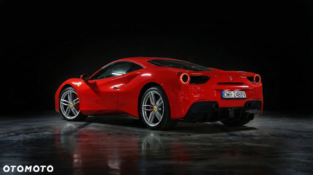 Ferrari 488 - 3