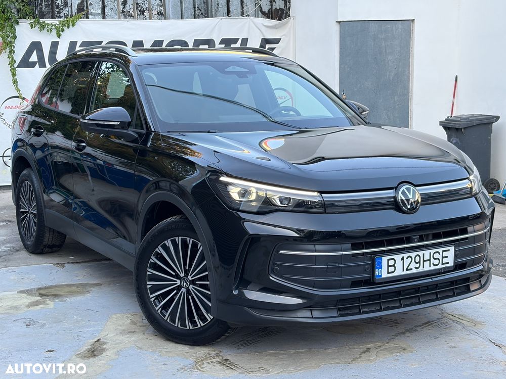 Volkswagen Tiguan - 1