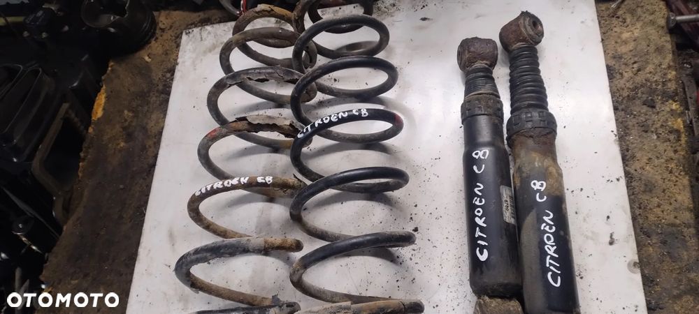 CITROEN C8 Amortyzator tyl sprężyna - 1